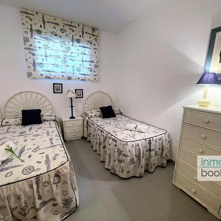 Belle , Con Parking Y A 130 De La Playa. * Salou